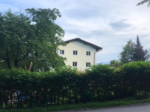 Velden View Ferienwohnung Mit Grosser Sonnenterrasse Und See- Und Karawankenblick Velden am Woerthersee Luaran gambar